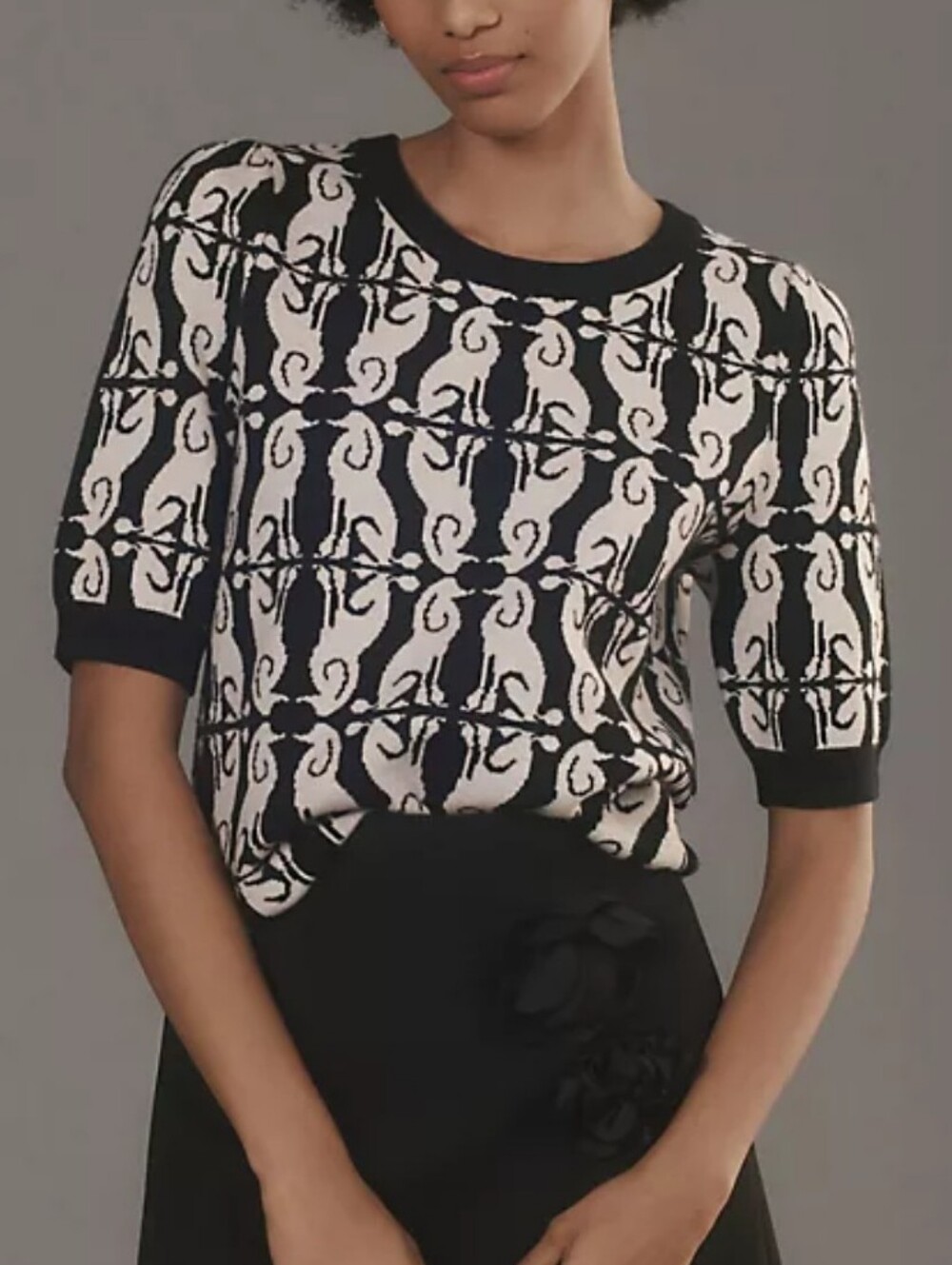 Mauve Black and Cream Patterned Short-Sleeve Crewneck Sweater/ Size XS/ Poodle